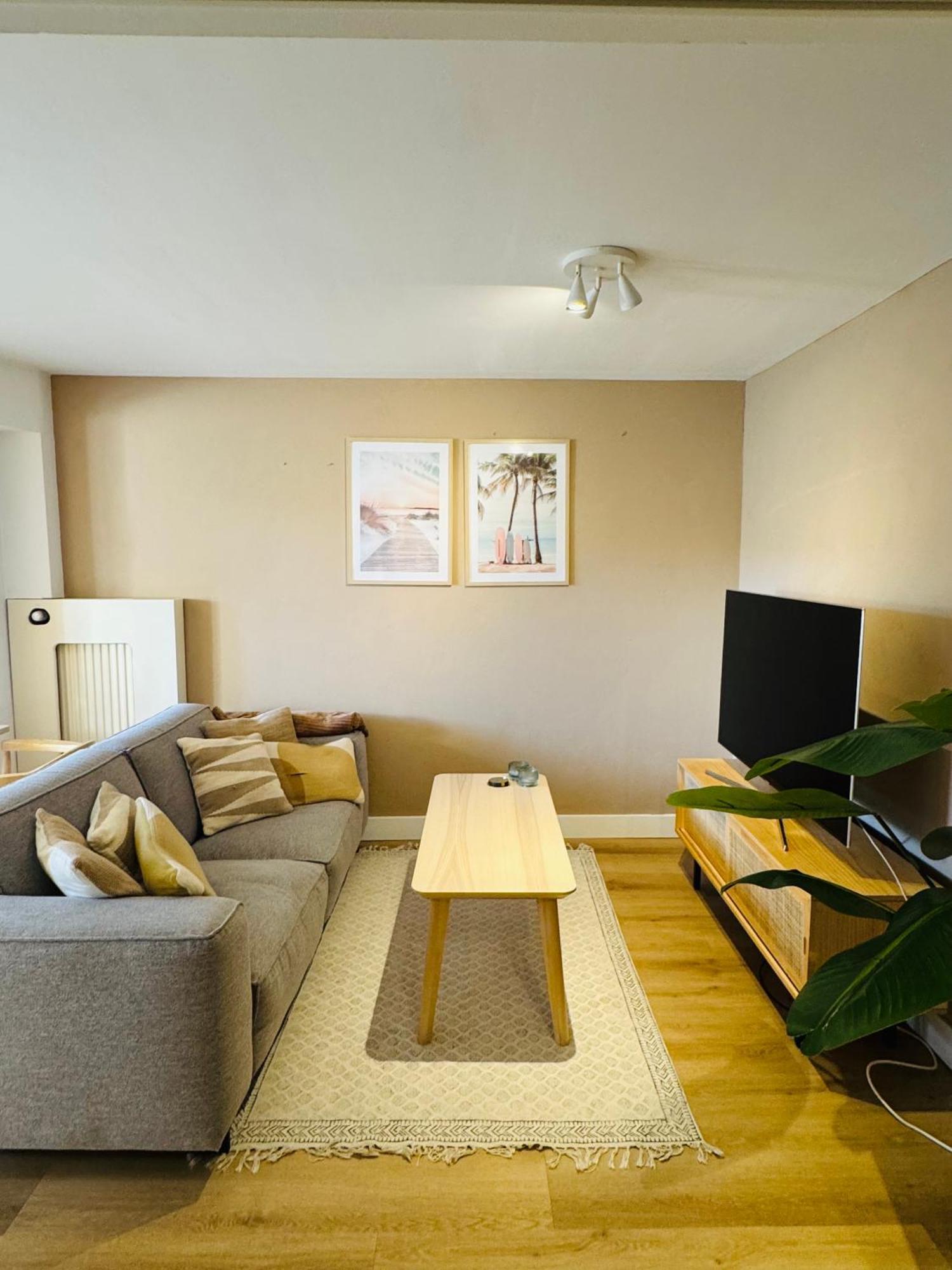 Hello Noordwijk - Souterrain Hoogwakersbosstraat 6 Apartment Екстериор снимка